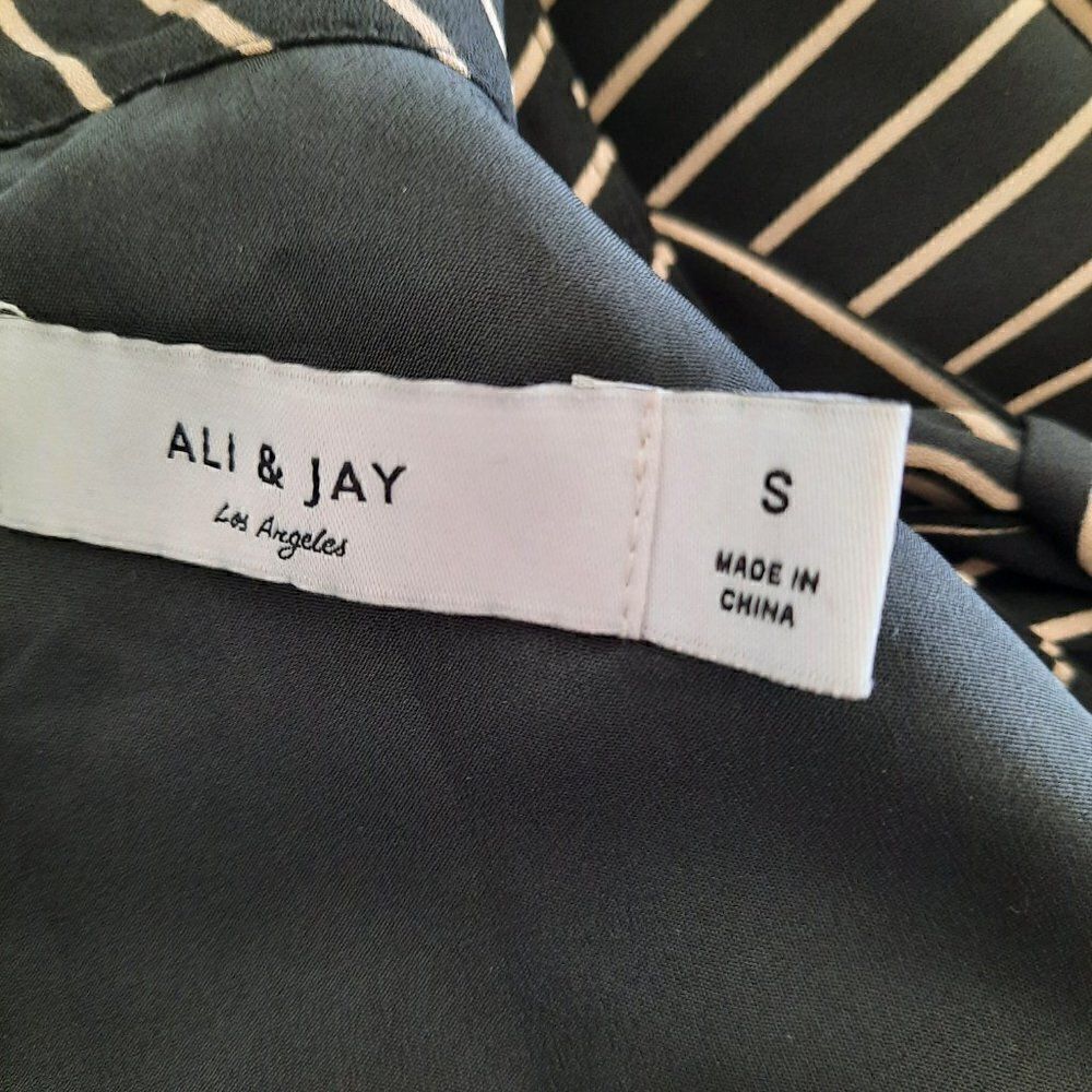 Ali & Jay Striped‎ Mini Shift Dress size S - Picture 4 of 8